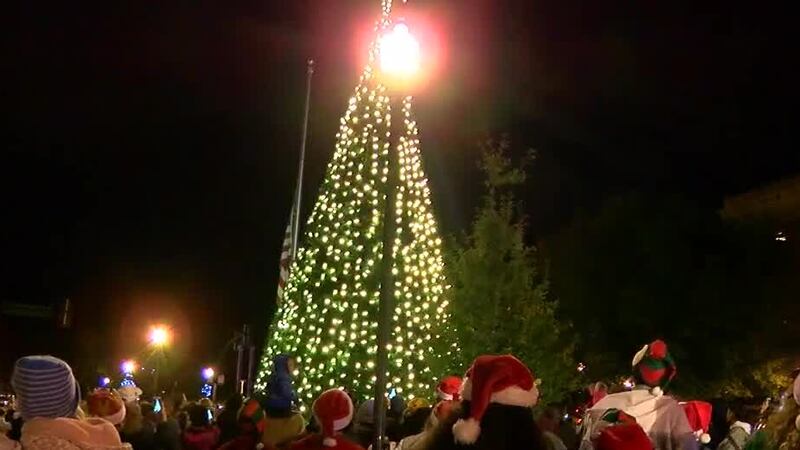 Uptown Columbus hosts annual parade and tree lighting event