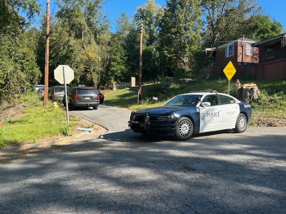 Death investigation underway after body found near Magnolia Ave. in Columbus