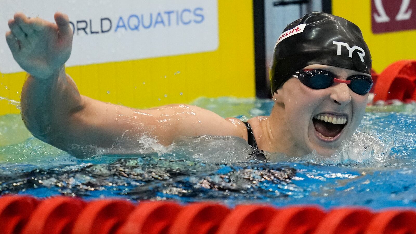 Katie Ledecky wins gold in the women’s 1500m freestyle