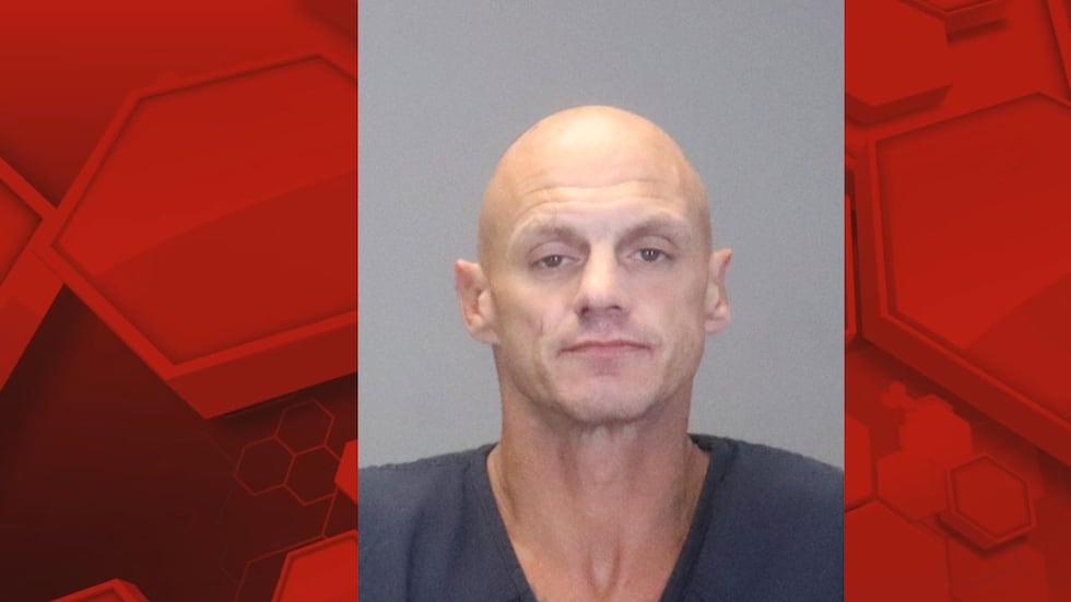 East Alabama car chase ends in Columbus crash, woman and man arrested