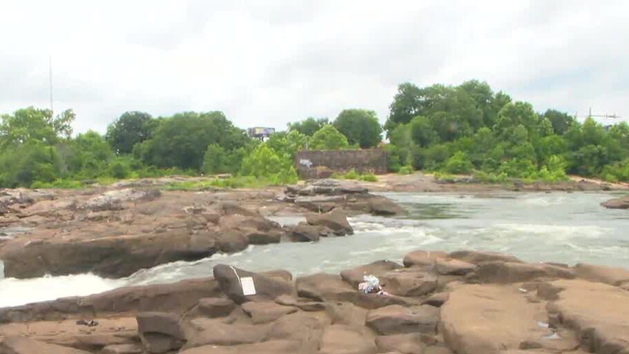 Columbus woman rescues 2 kids in Chattahoochee River - Vimarsana News